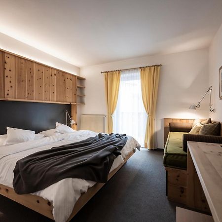 Hotel & Gasthof Zum Hirschen San Genesio Atesino Kültér fotó